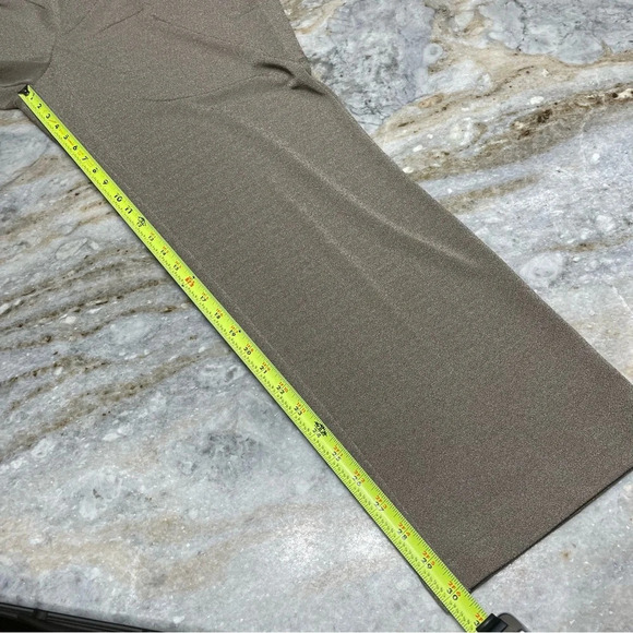 NWT Chico's Easywear Crepe Sharryl Pants in Texas Taupe size 3 = XL - Picture 9 of 10